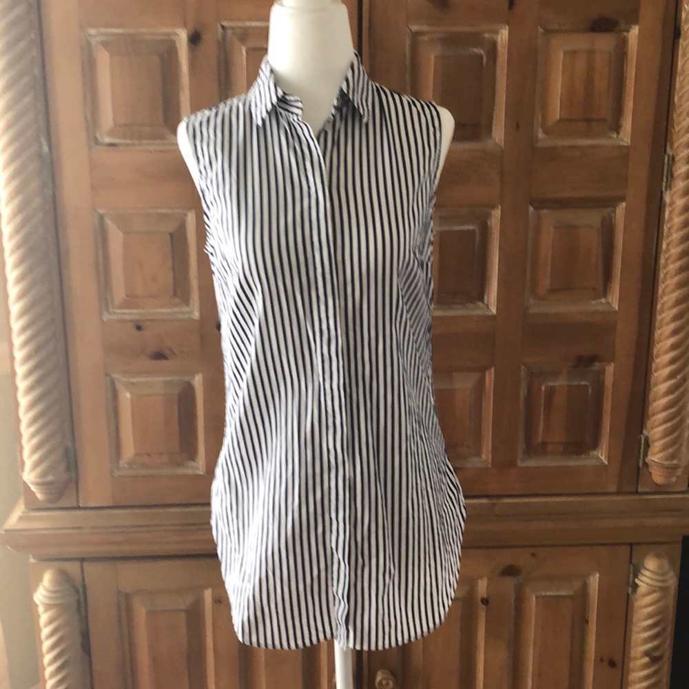 J crew button down - Picture 2 of 6